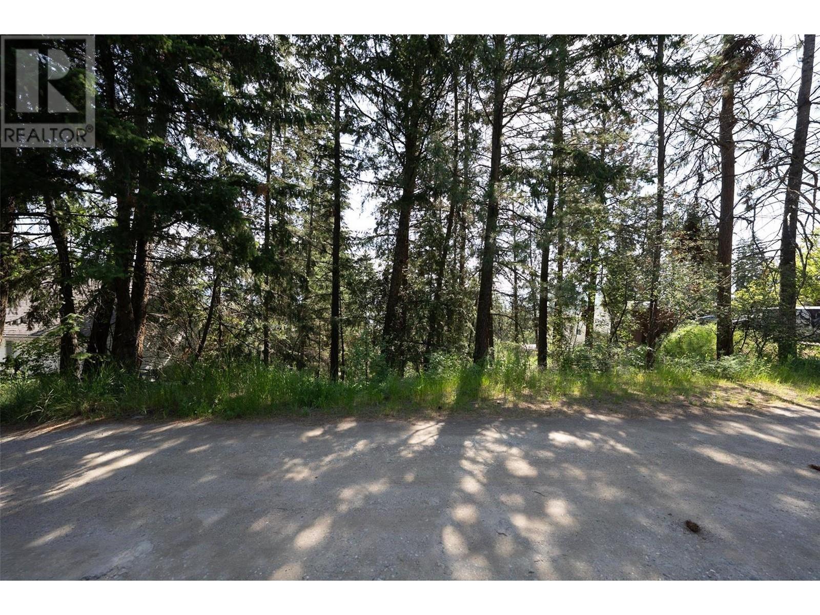  1525 Scott Crescent, West Kelowna