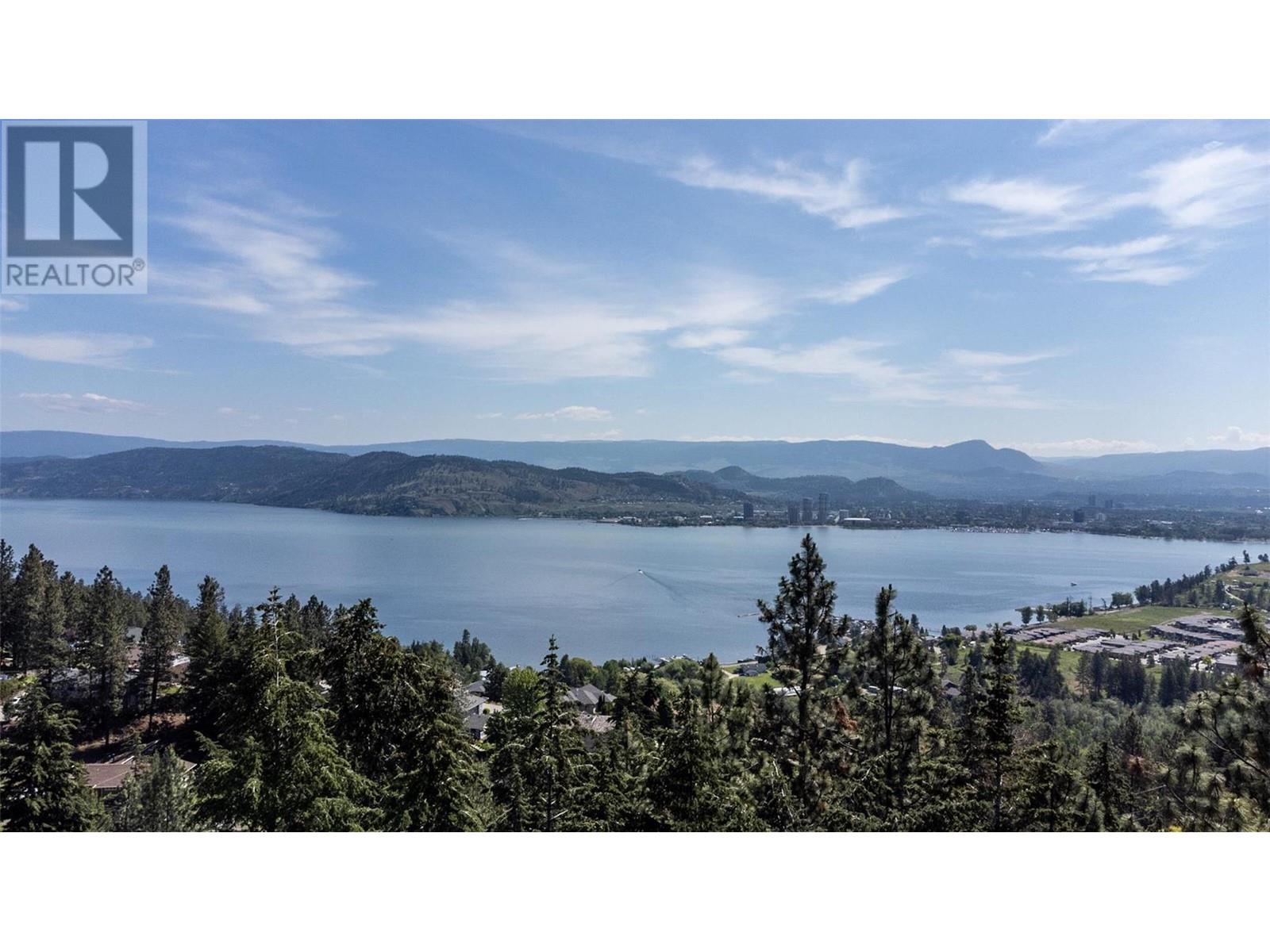  1525 Scott Crescent, West Kelowna