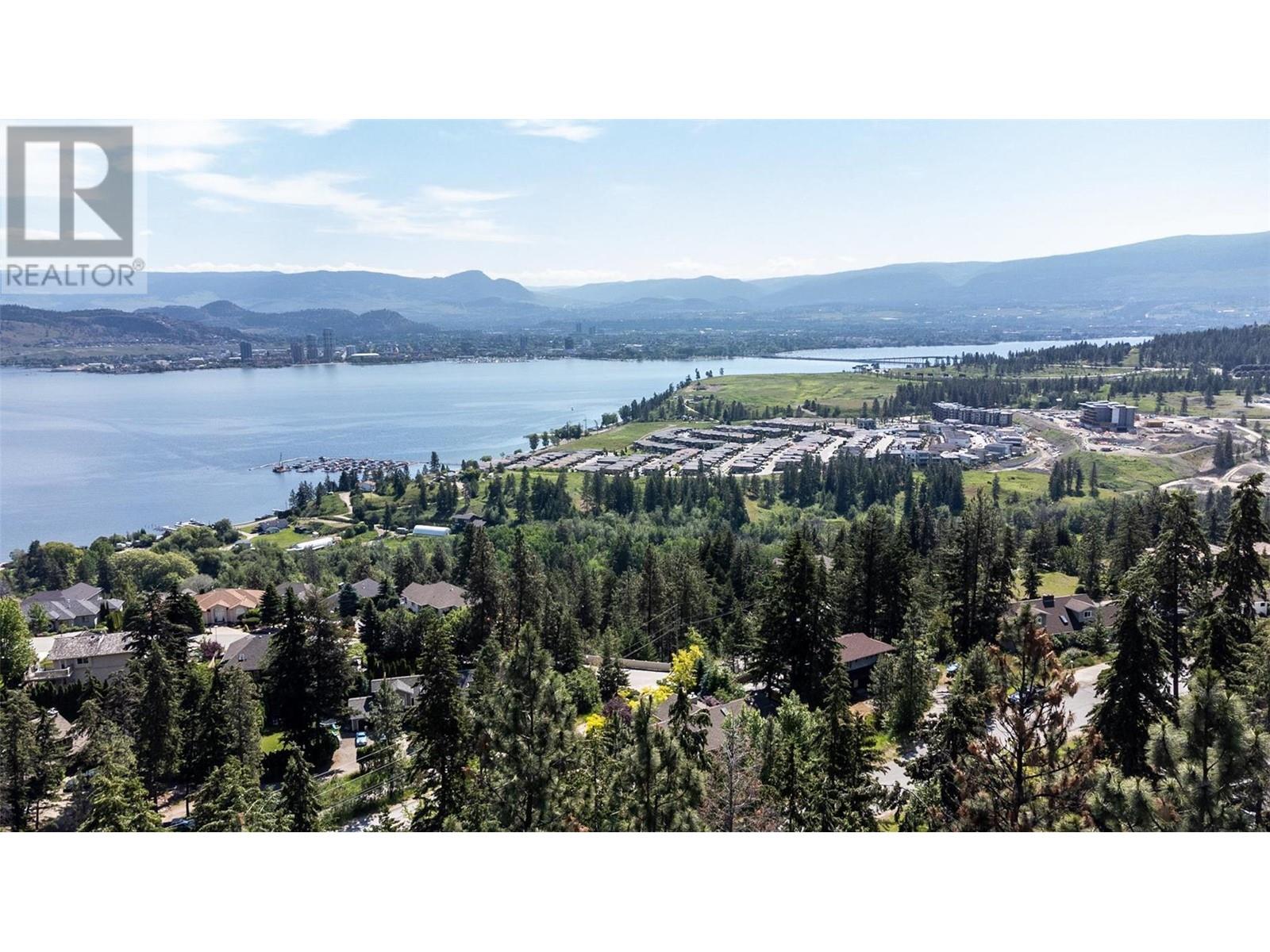  1525 Scott Crescent, West Kelowna
