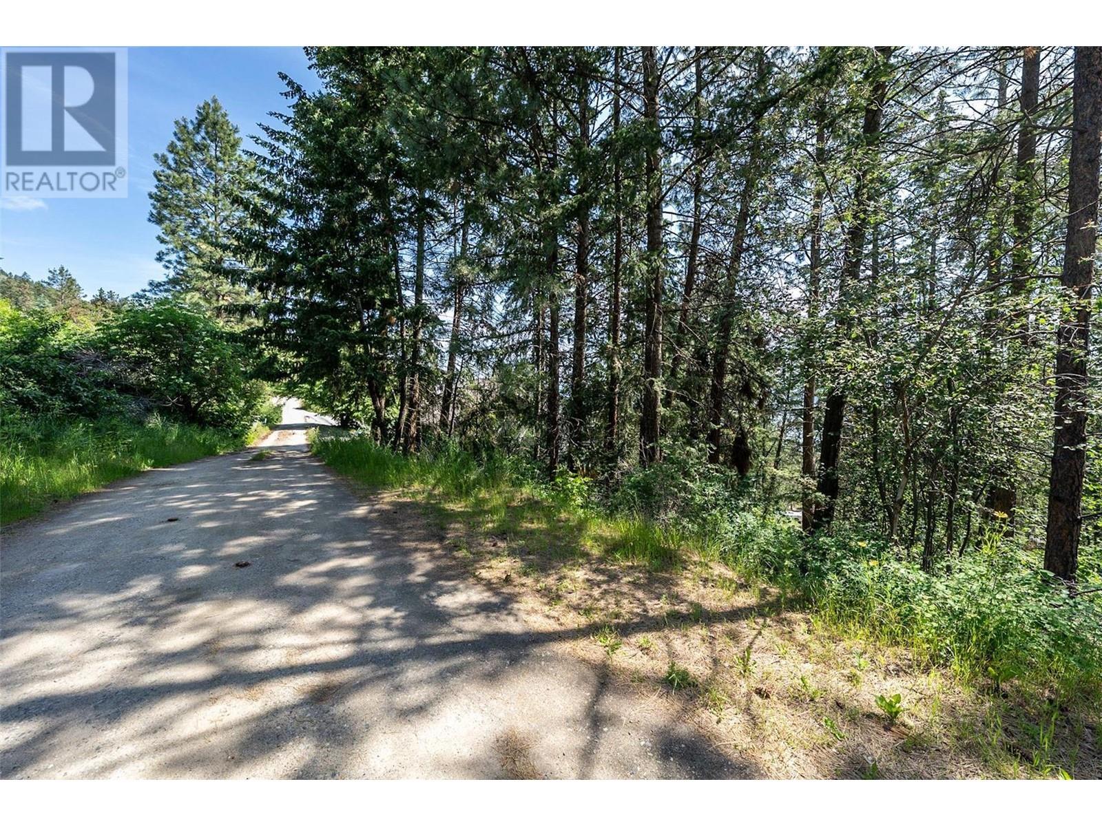  1525 Scott Crescent, West Kelowna