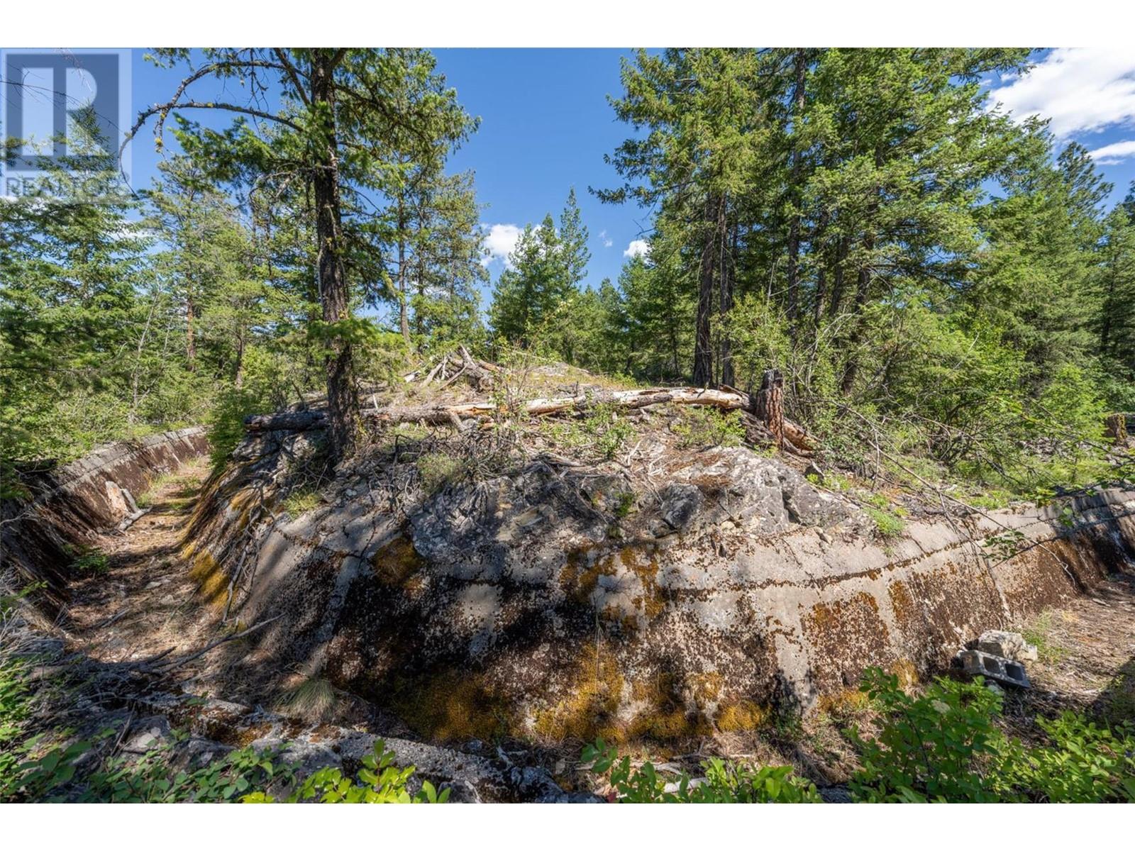  5401-5403 McCulloch Road, Kelowna