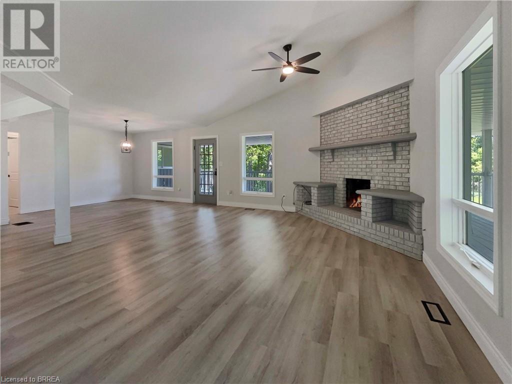 Photo 15 of 245 Hardy Road, Brantford ON