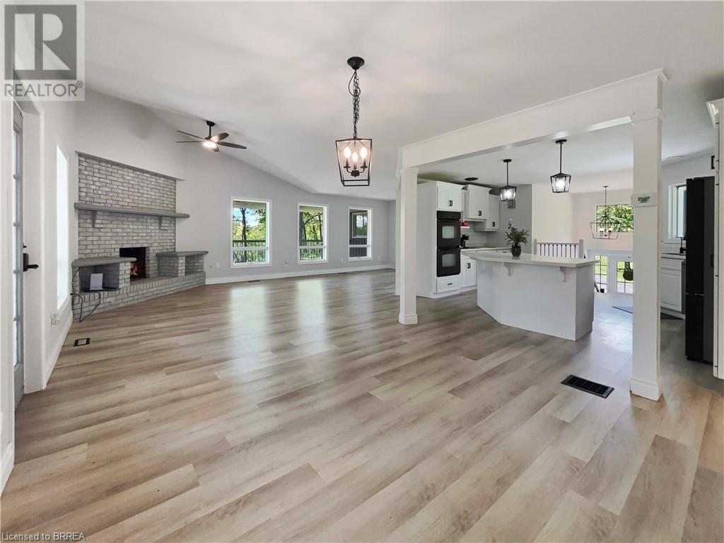 Photo 12 of 245 Hardy Road, Brantford ON