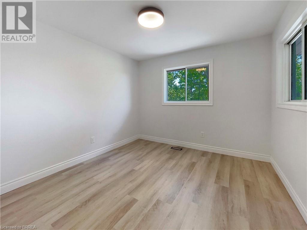 Photo 19 of 245 Hardy Road, Brantford ON