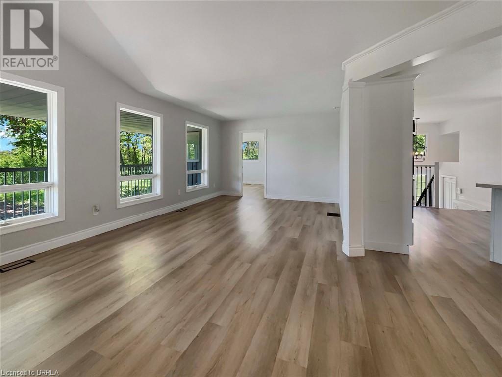 Photo 16 of 245 Hardy Road, Brantford ON