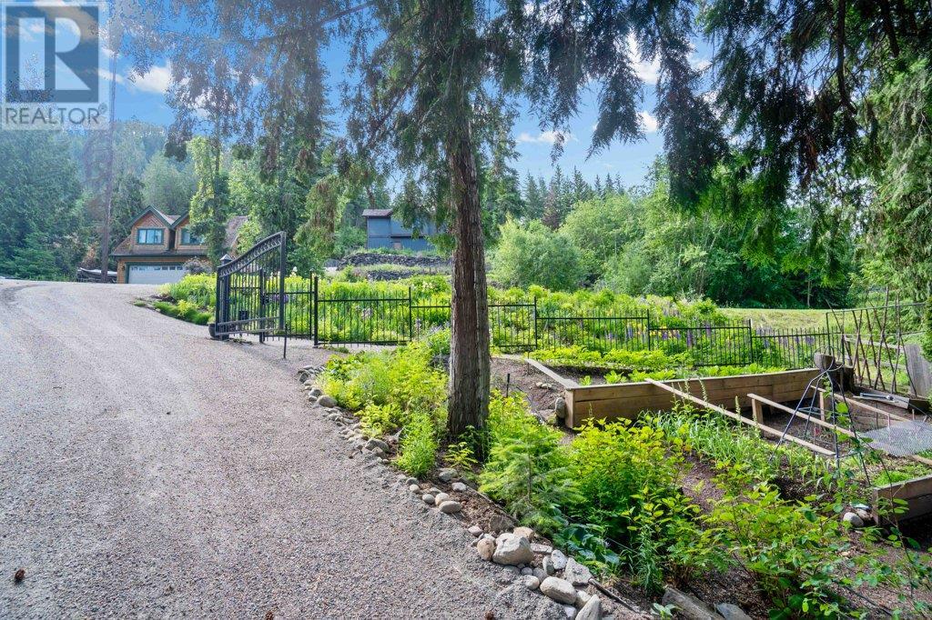 Photo 51 of 2593 Duncan Road, Blind Bay BC