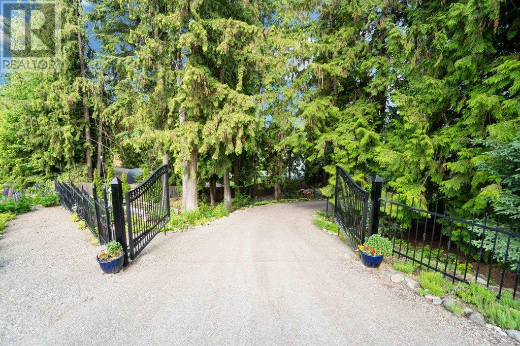 Photo 48 of 2593 Duncan Road, Blind Bay BC