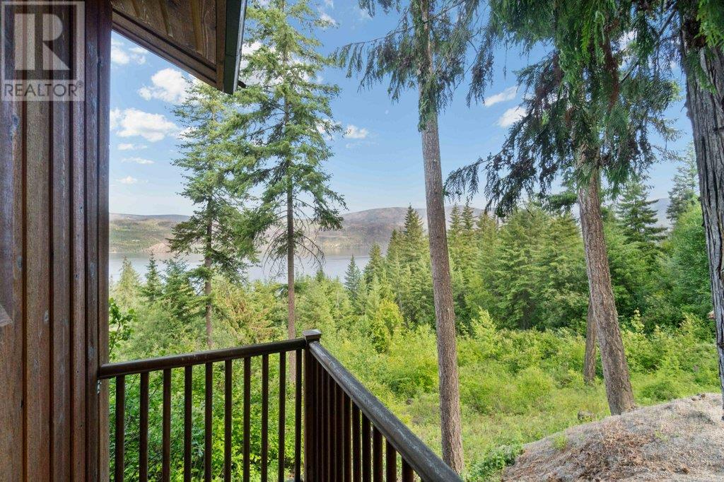 Photo 18 of 2593 Duncan Road, Blind Bay BC