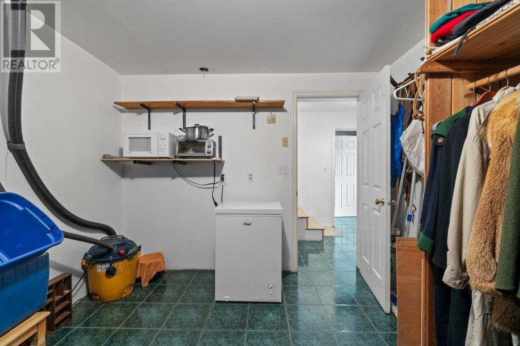 Photo 30 of 2593 Duncan Road, Blind Bay BC