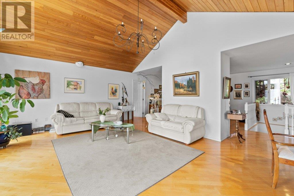 Photo 29 of 2593 Duncan Road, Blind Bay BC