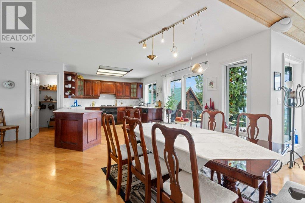 Photo 53 of 2593 Duncan Road, Blind Bay BC