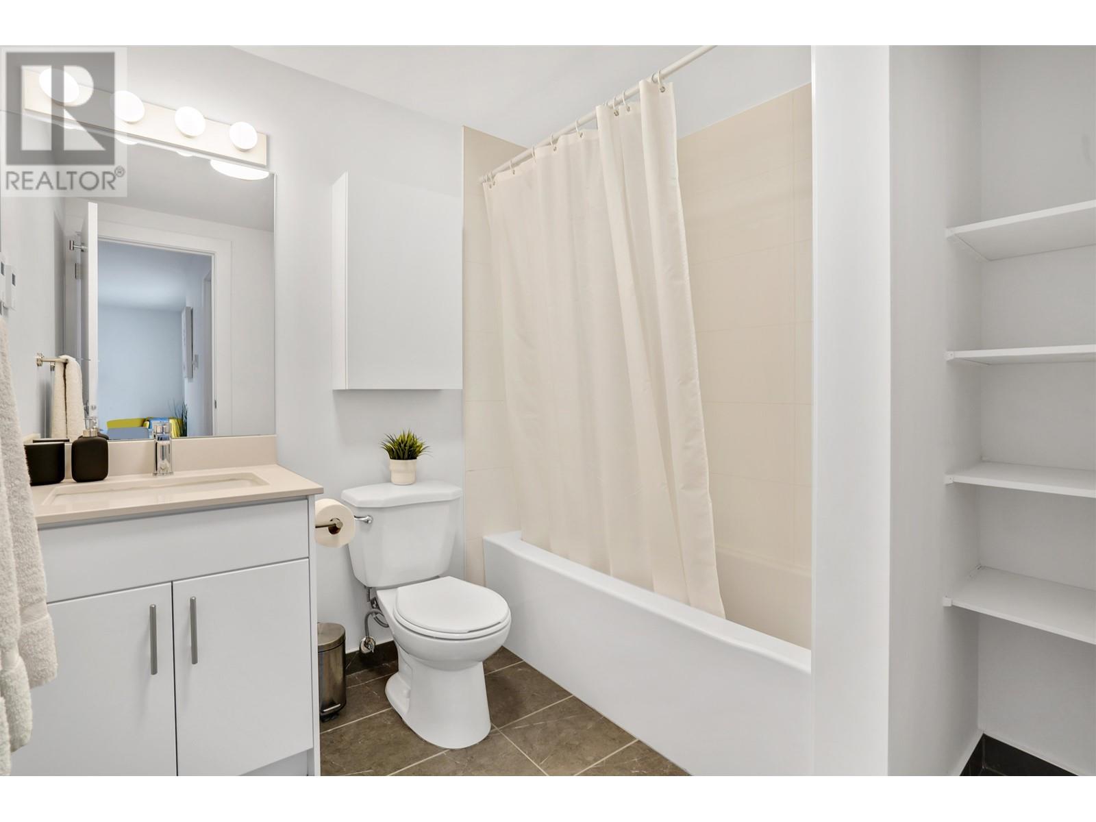 203 8690 MONTCALM STREET, Vancouver real estate listing R3009995
