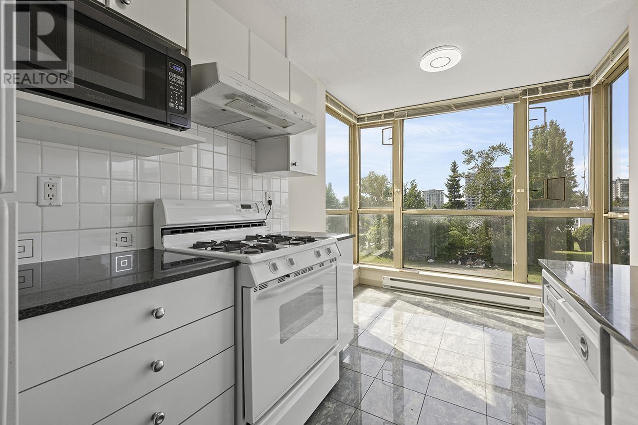 Photo 10 of 601 8288 Saba Road, Richmond BC