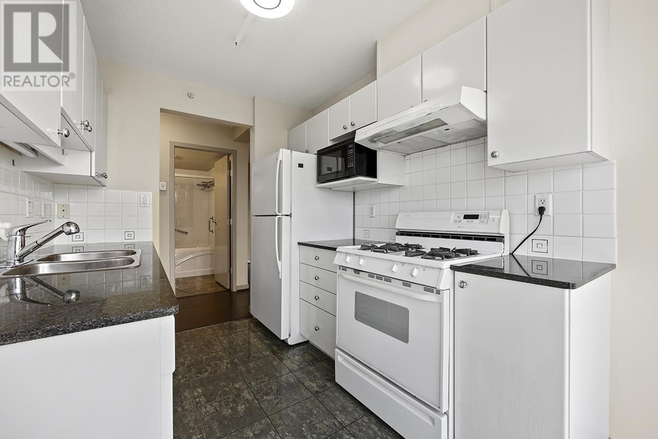 Photo 12 of 601 8288 Saba Road, Richmond BC