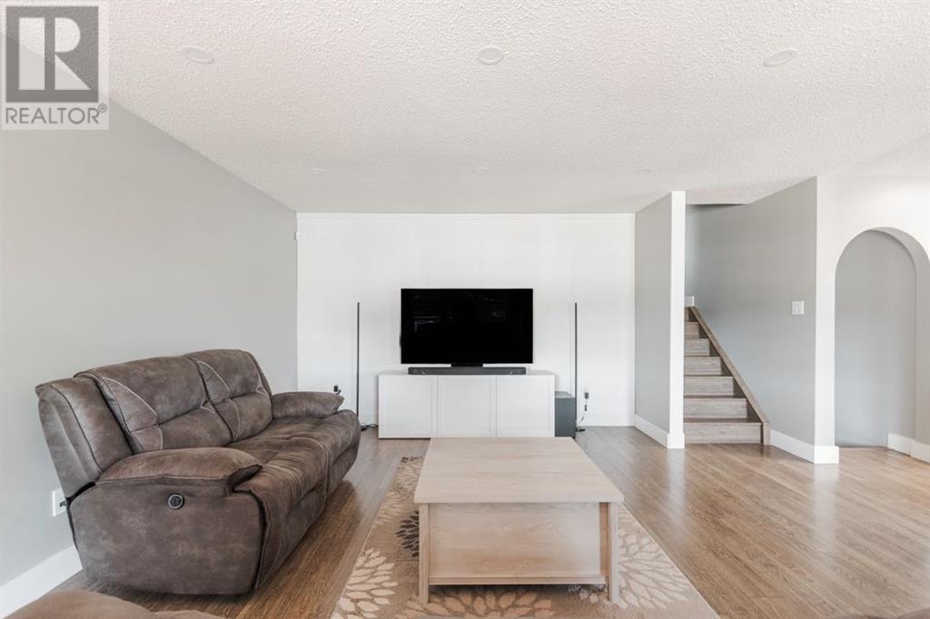 135 Erindale Road, Fort McMurray