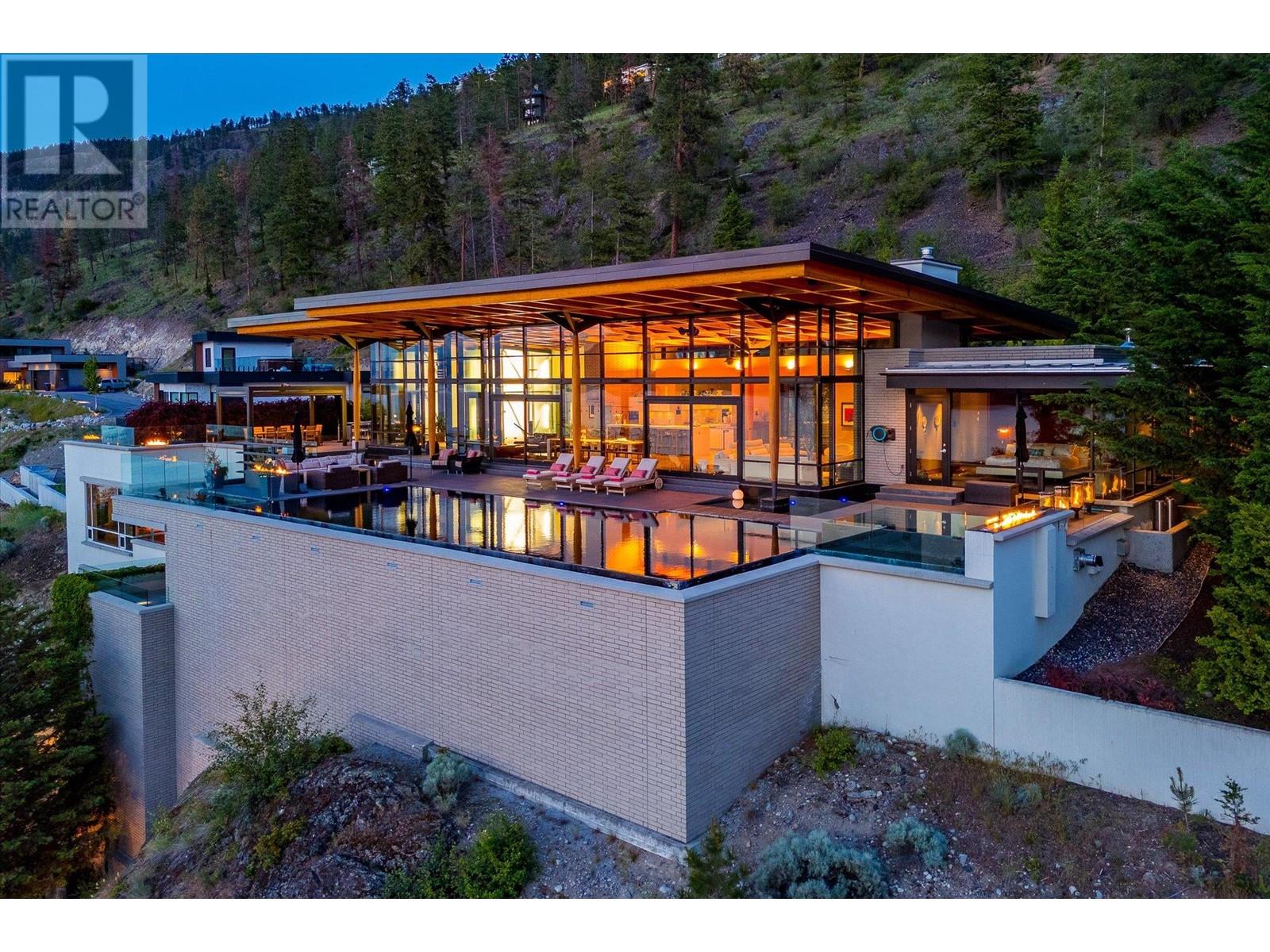 19 180 Sheerwater Court, Kelowna