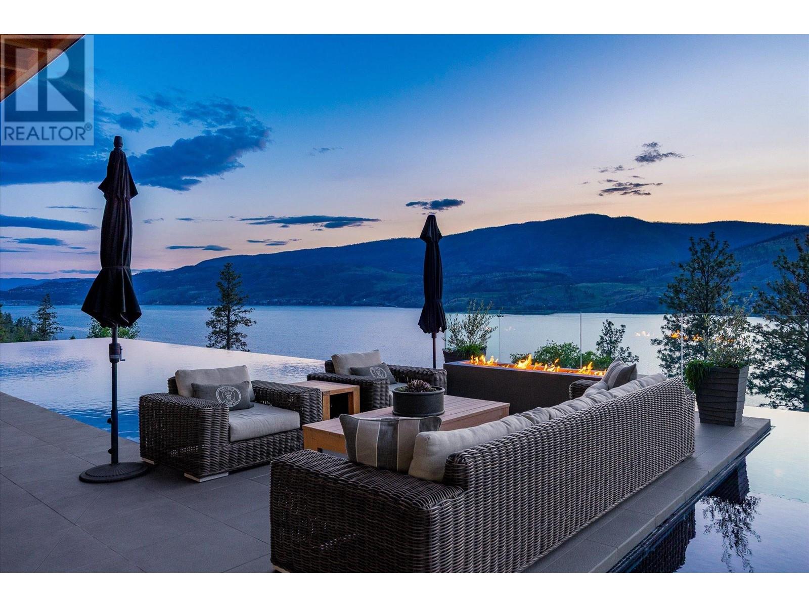 19 180 Sheerwater Court, Kelowna
