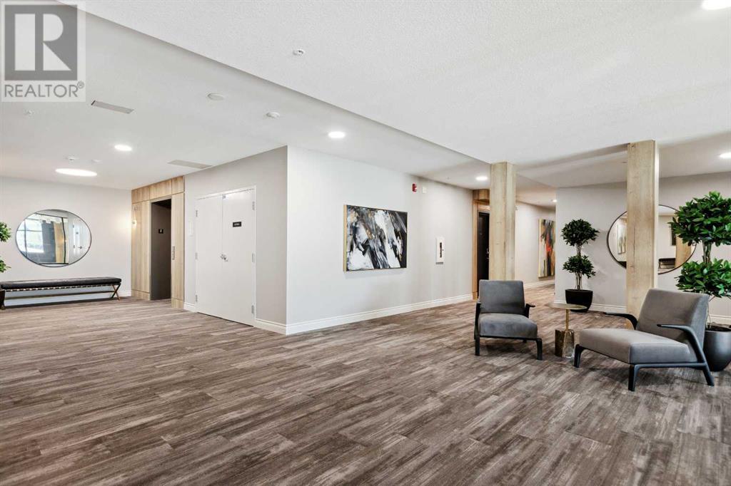 Single Family House for Sale in   Les Jardins Park SE Douglasdale/Glen Calgary 