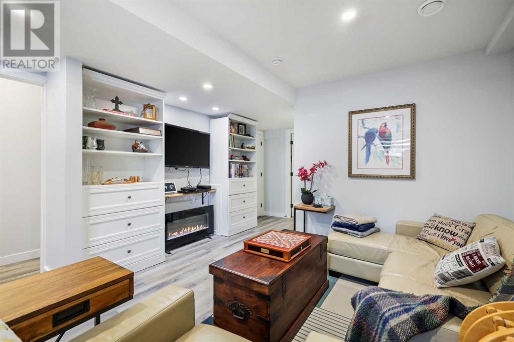 Single Family House for Sale in   Street NW Sunnyside Calgary 