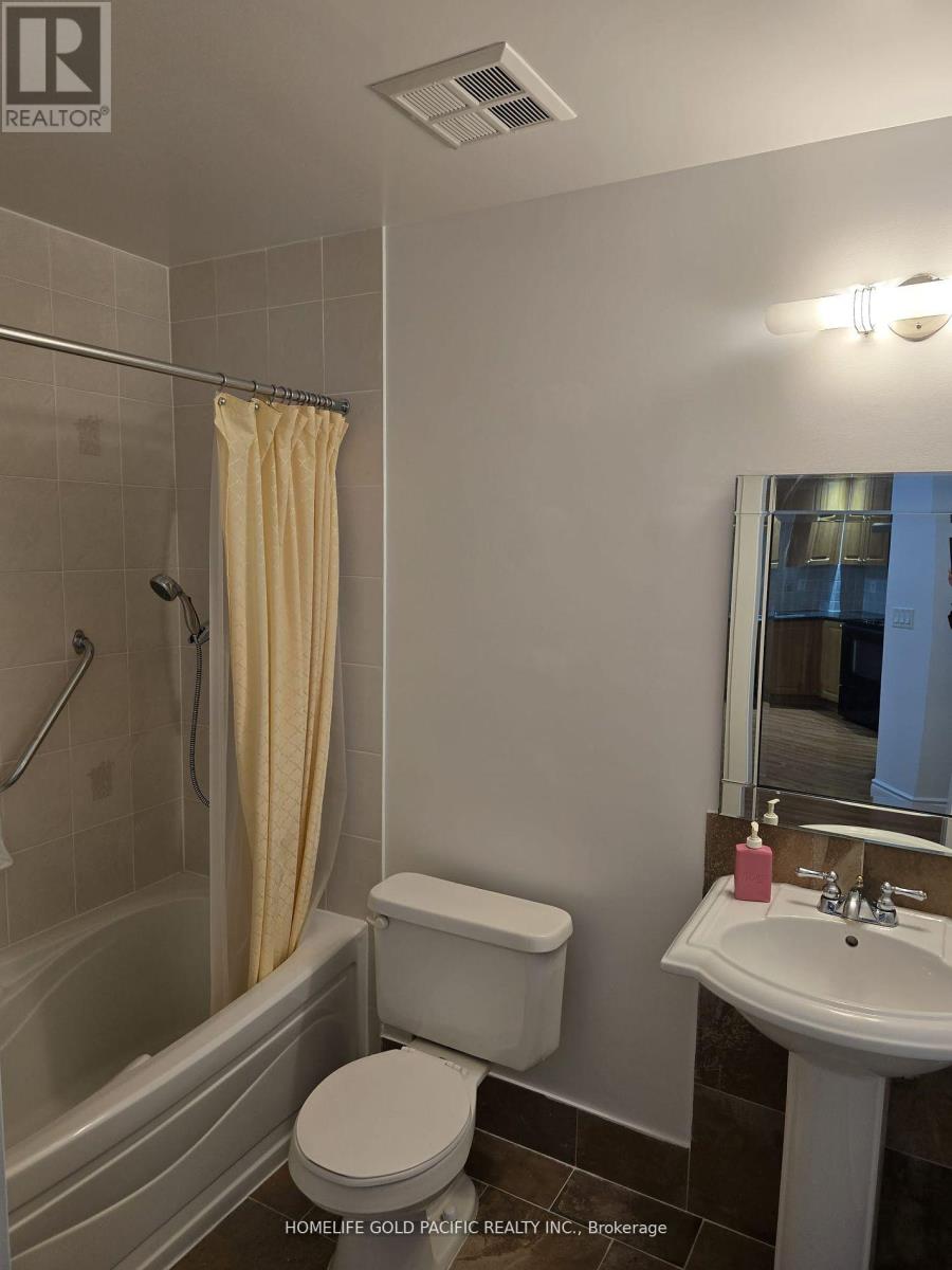 Photo 6 of 117 33 Cox Boulevard, Markham ON