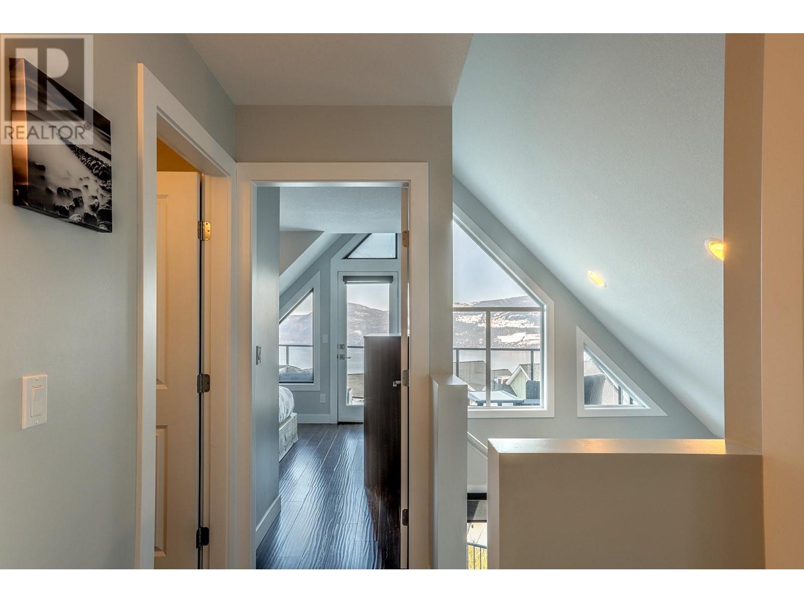 443 6963 Terazona Drive, Kelowna