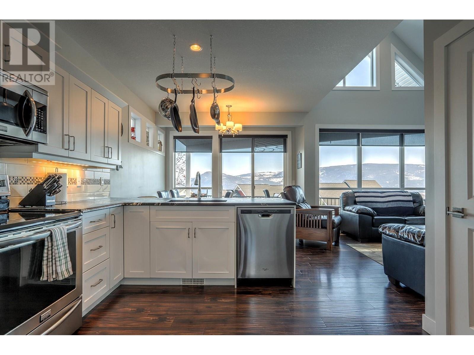 443 6963 Terazona Drive, Kelowna