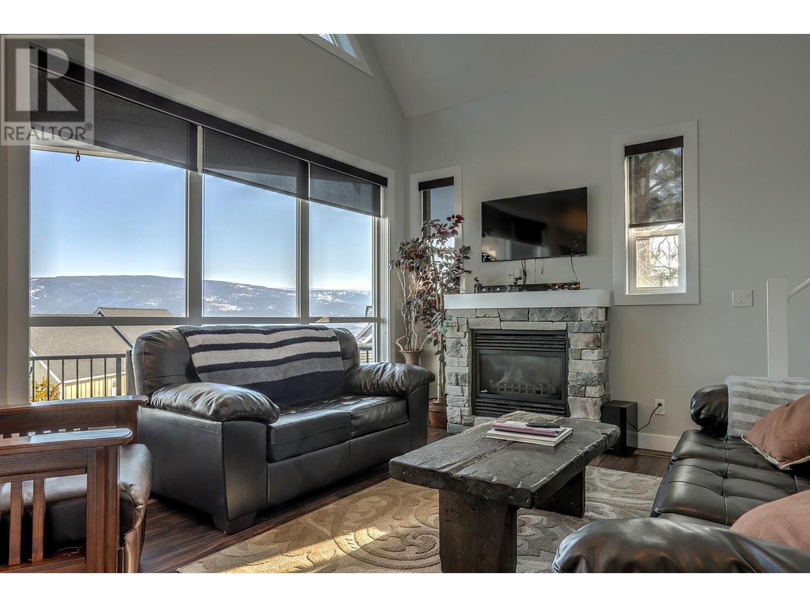 443 6963 Terazona Drive, Kelowna
