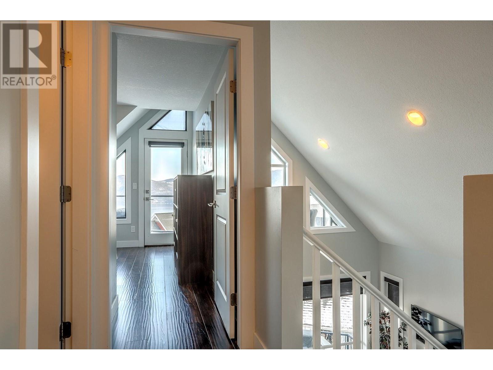 443 6963 Terazona Drive, Kelowna