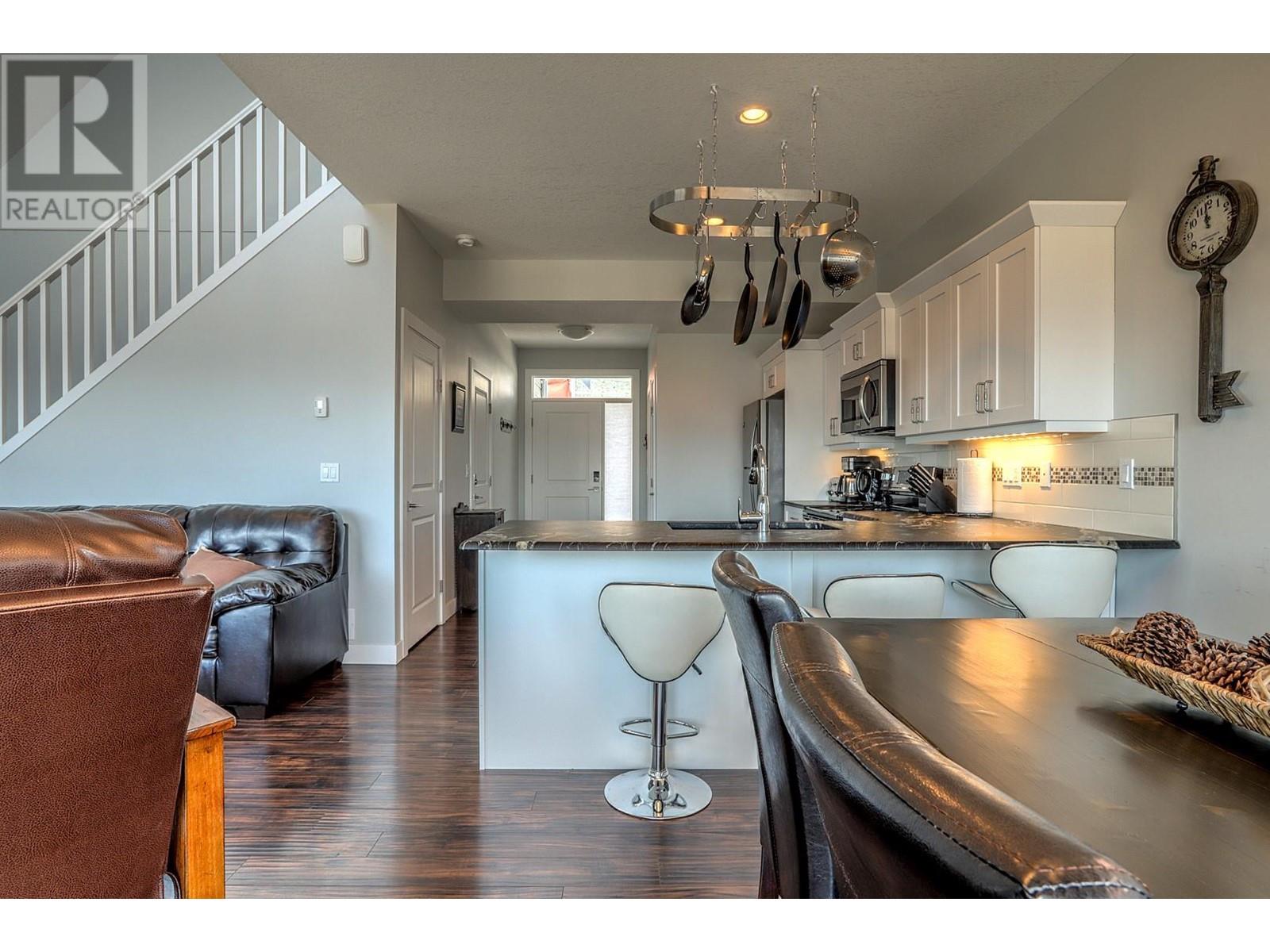 443 6963 Terazona Drive, Kelowna