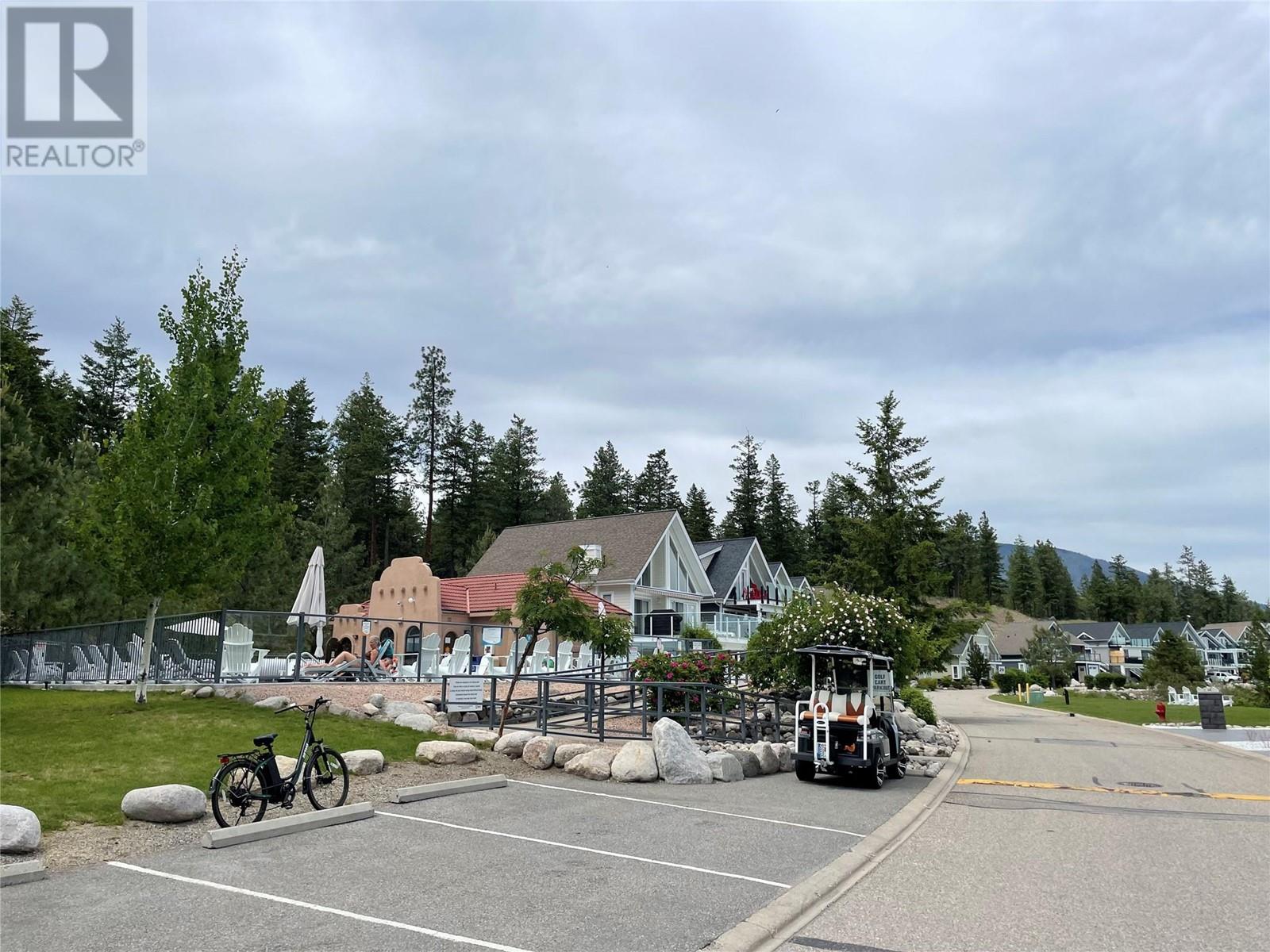 443 6963 Terazona Drive, Kelowna