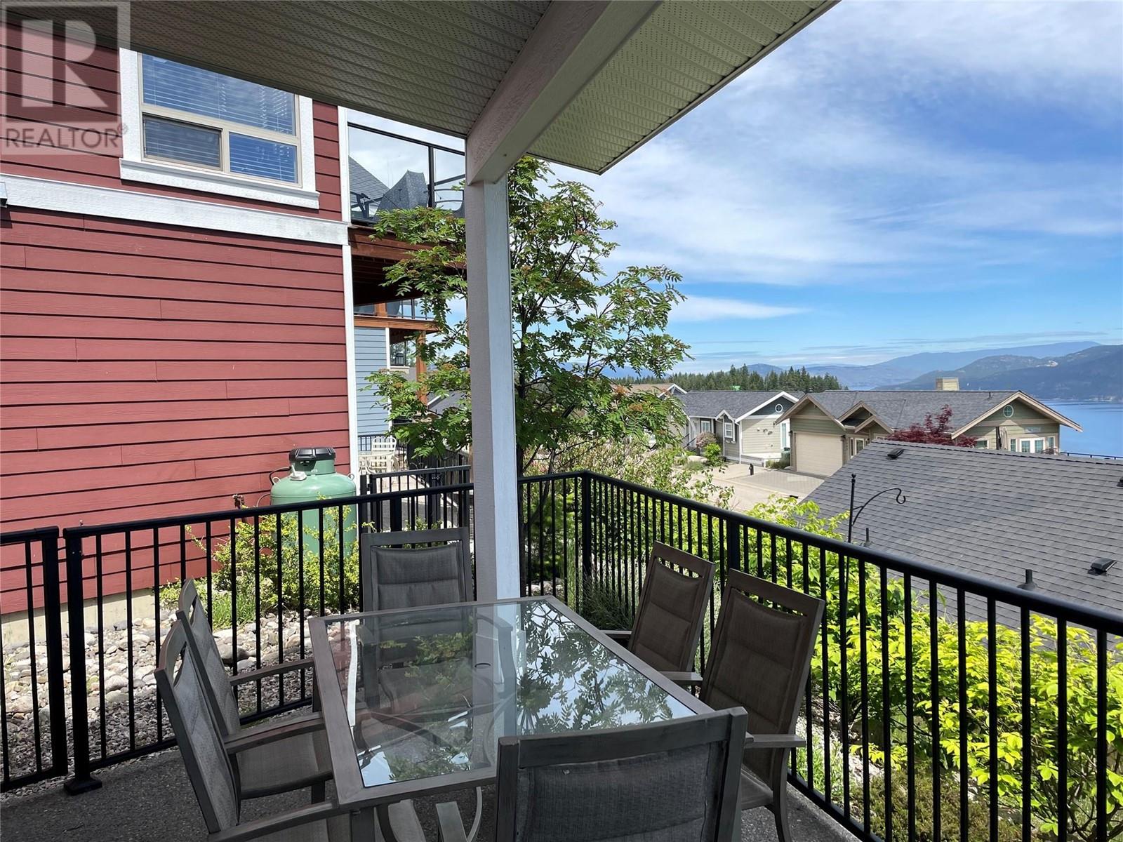 443 6963 Terazona Drive, Kelowna