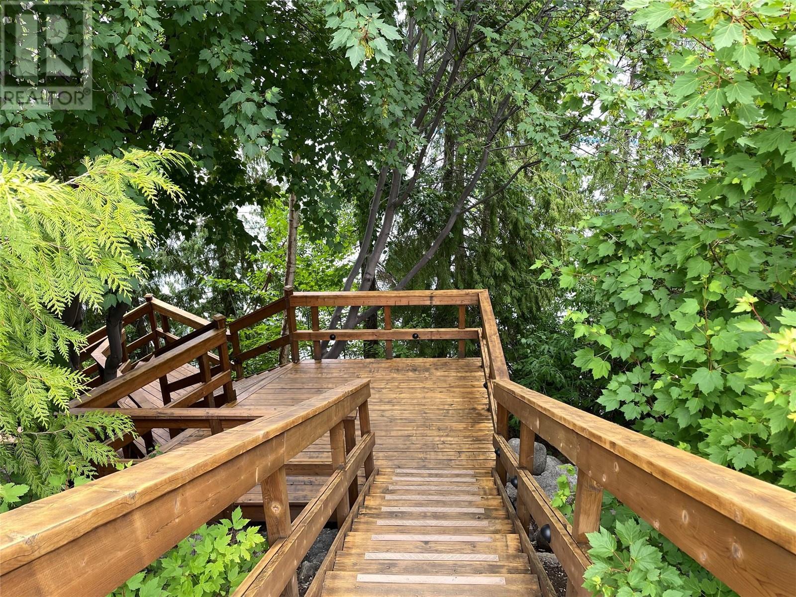 443 6963 Terazona Drive, Kelowna
