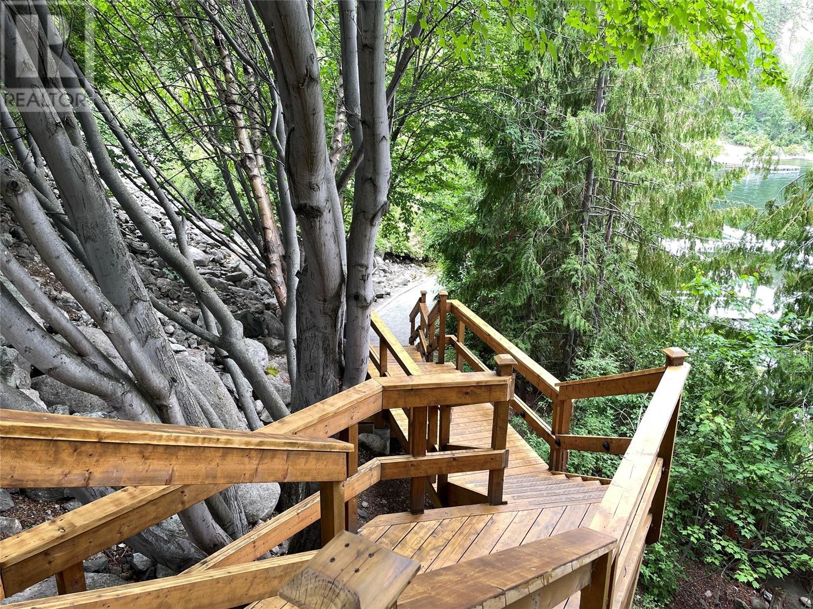 443 6963 Terazona Drive, Kelowna