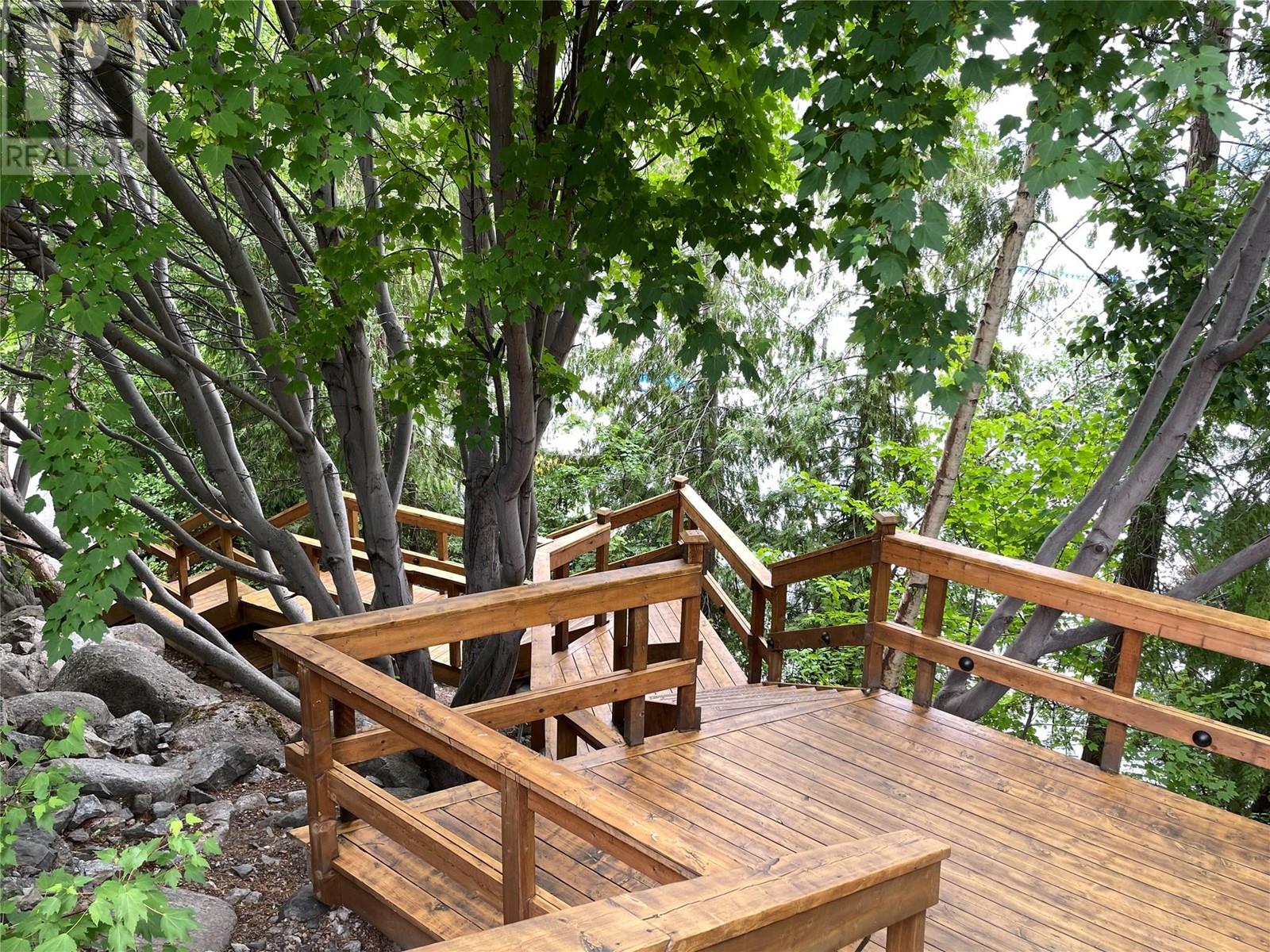443 6963 Terazona Drive, Kelowna