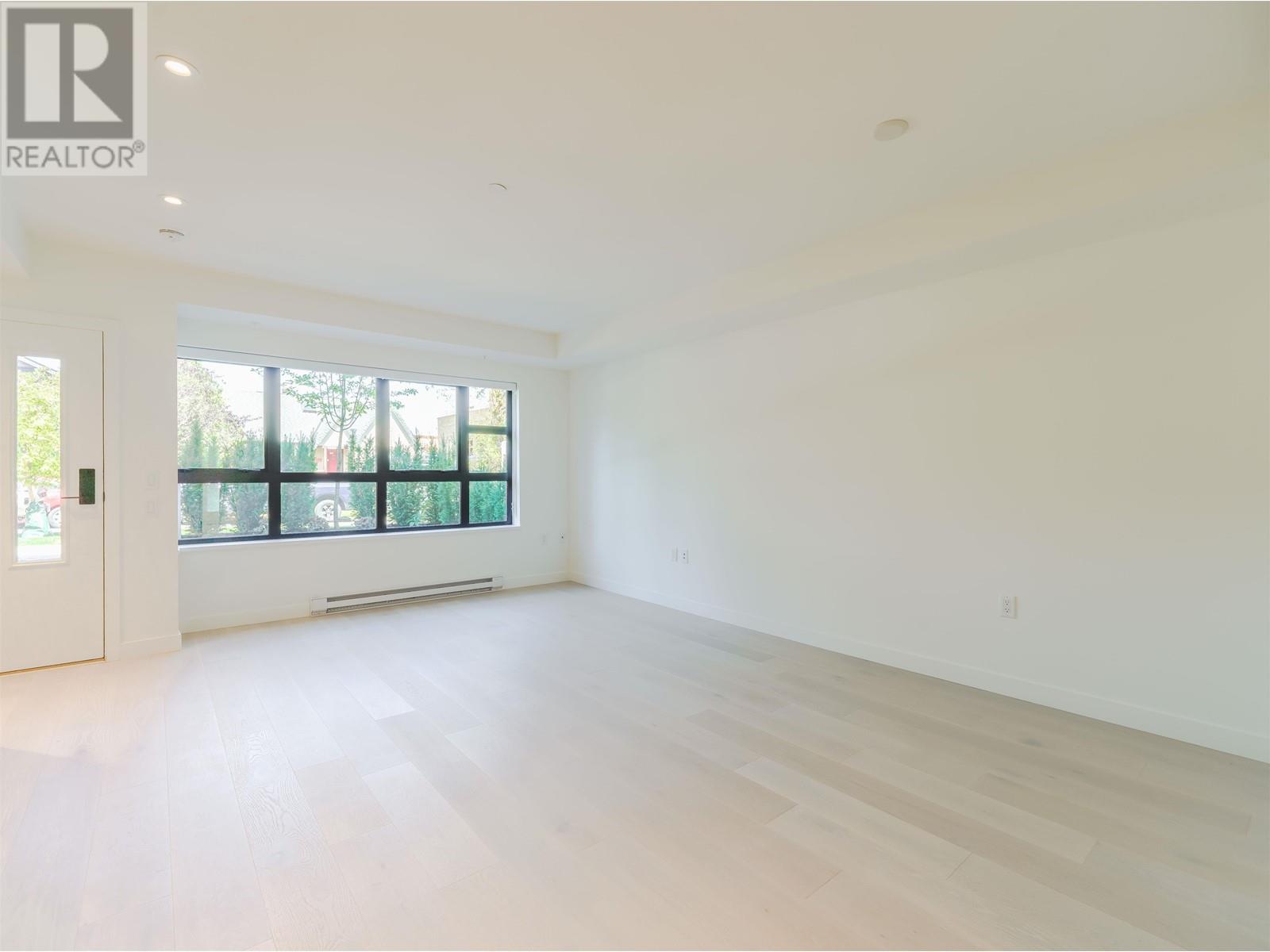 Photo 11 of 4422 Ash Street, Vancouver BC