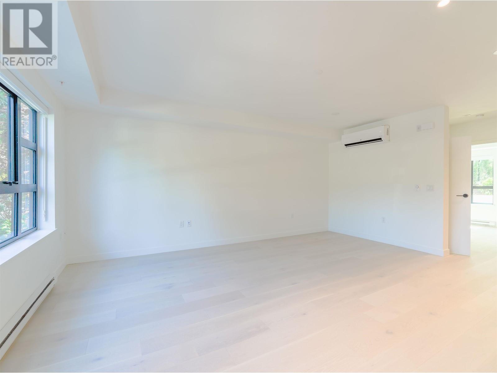 Photo 17 of 4422 Ash Street, Vancouver BC