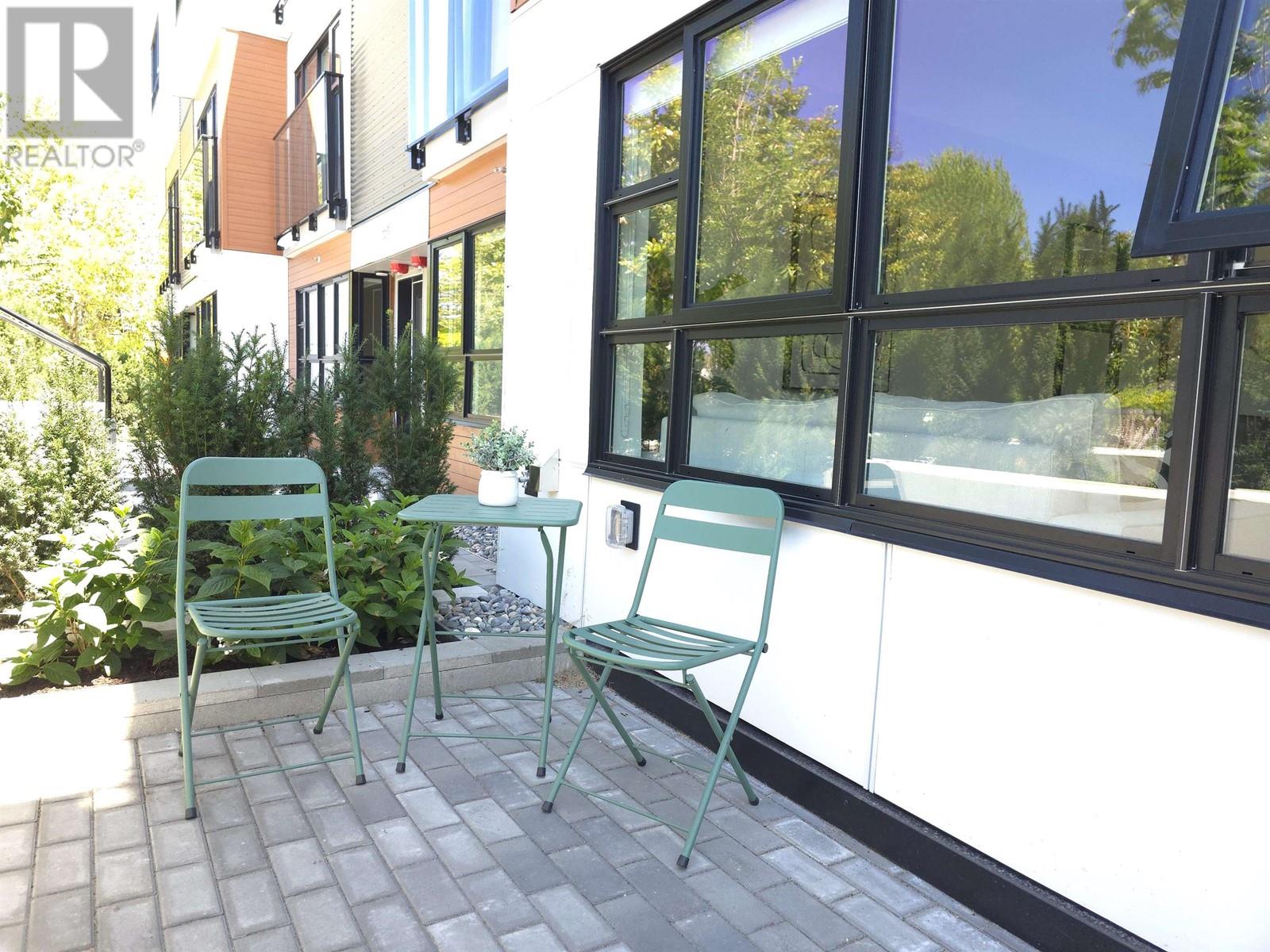 Photo 5 of 4422 Ash Street, Vancouver BC