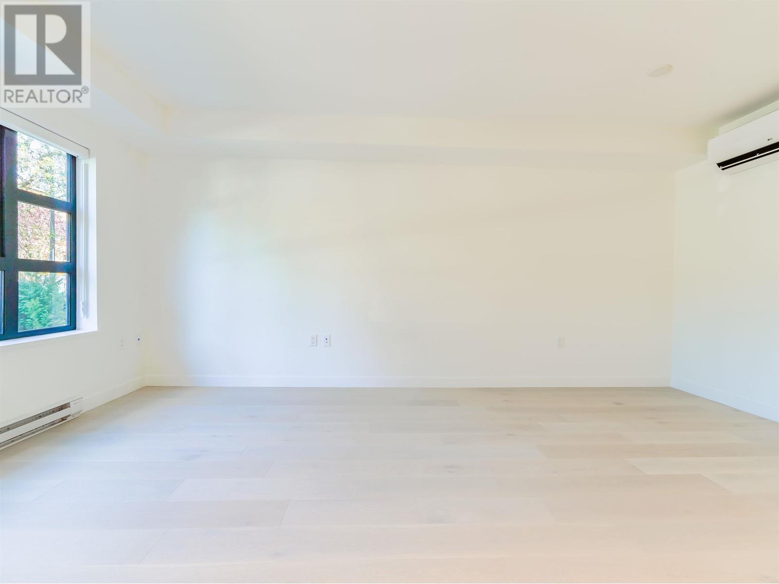 Photo 9 of 4422 Ash Street, Vancouver BC
