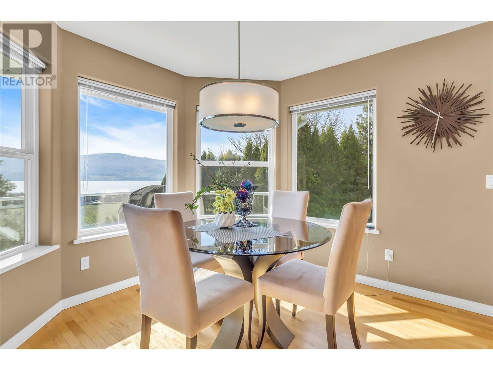  3576 Apple Way Boulevard, West Kelowna