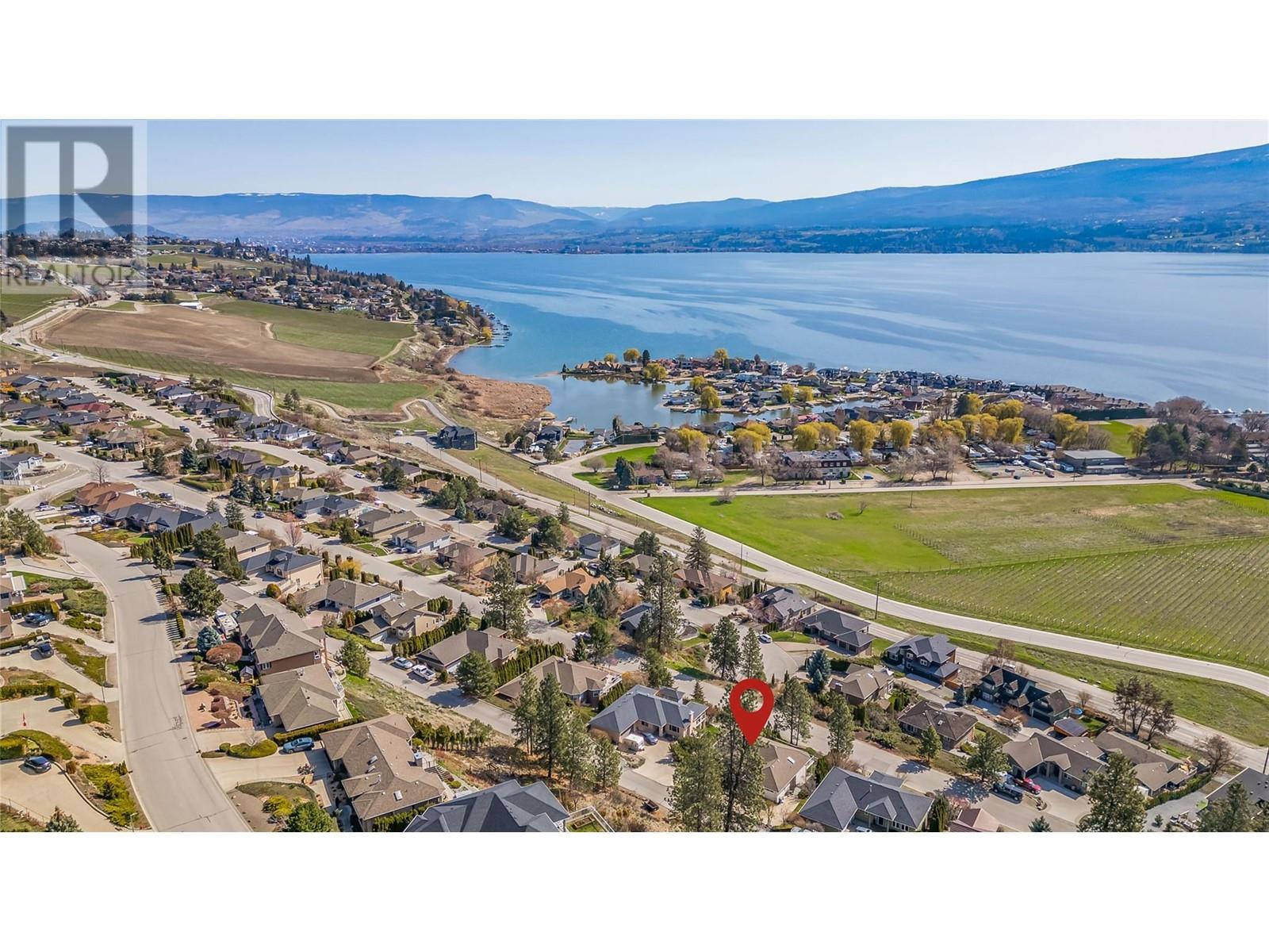  3576 Apple Way Boulevard, West Kelowna
