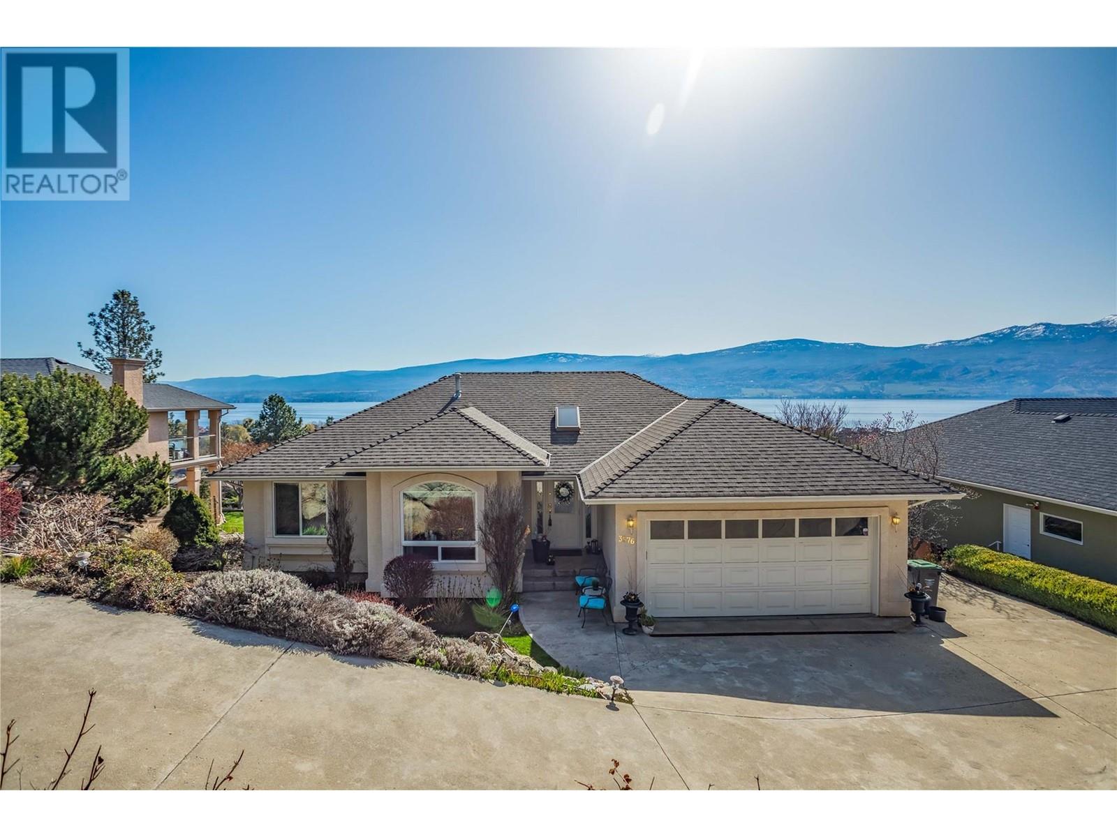  3576 Apple Way Boulevard, West Kelowna
