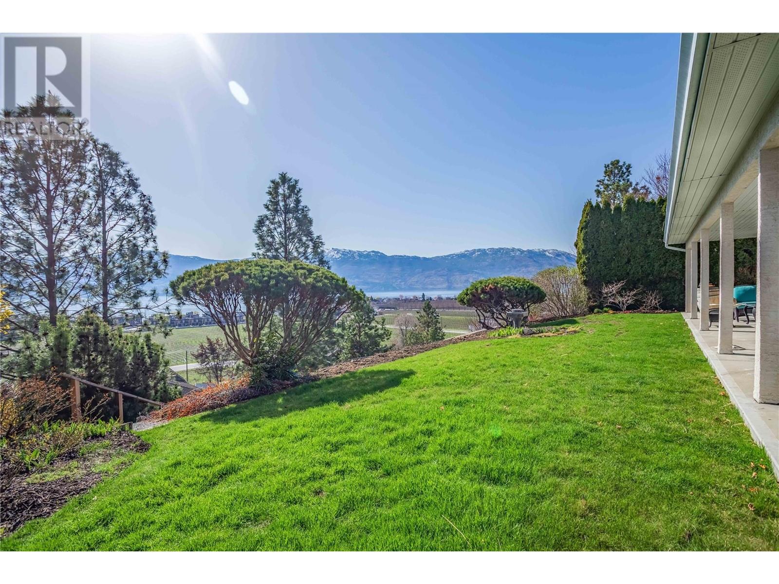  3576 Apple Way Boulevard, West Kelowna