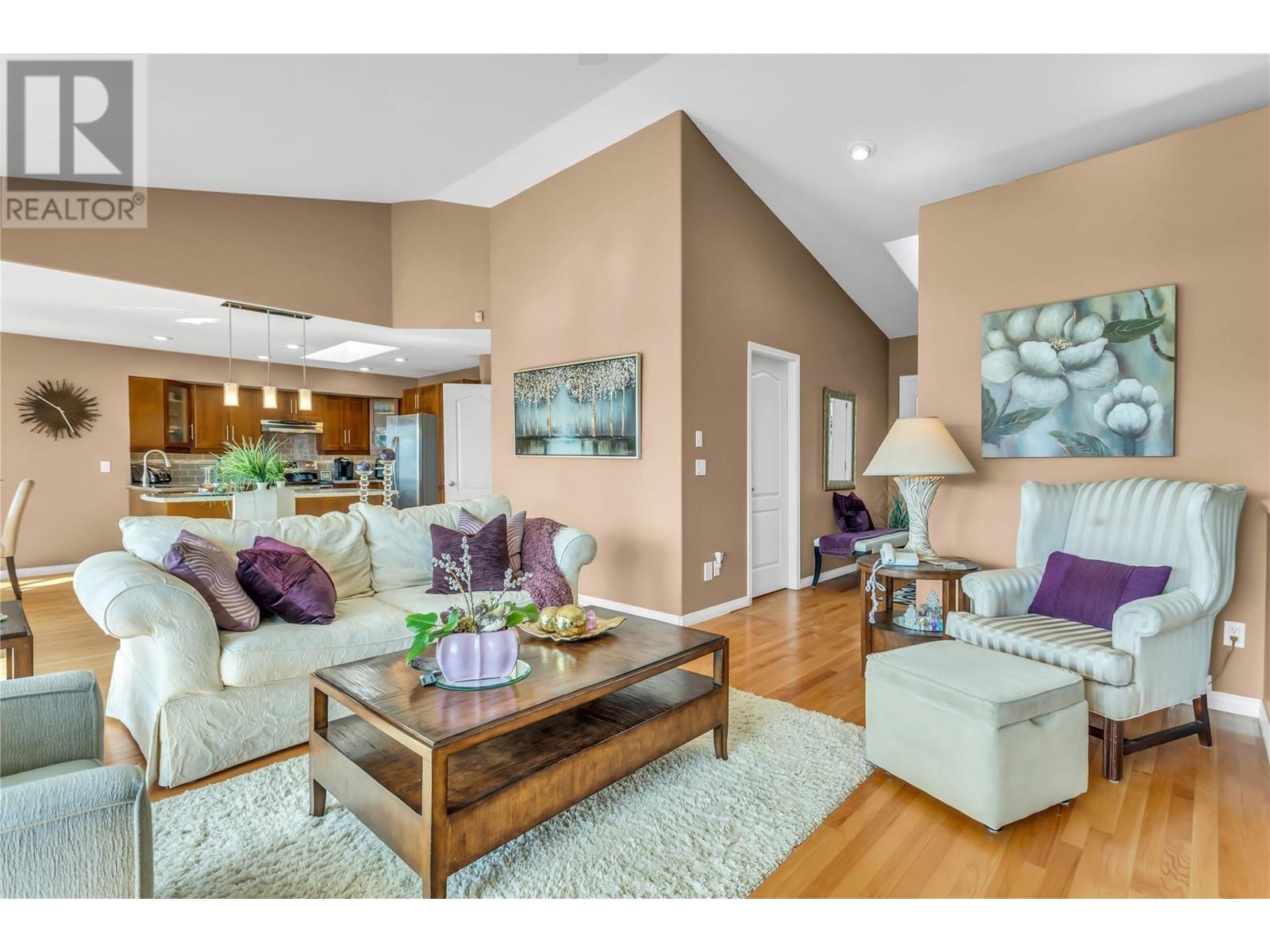  3576 Apple Way Boulevard, West Kelowna