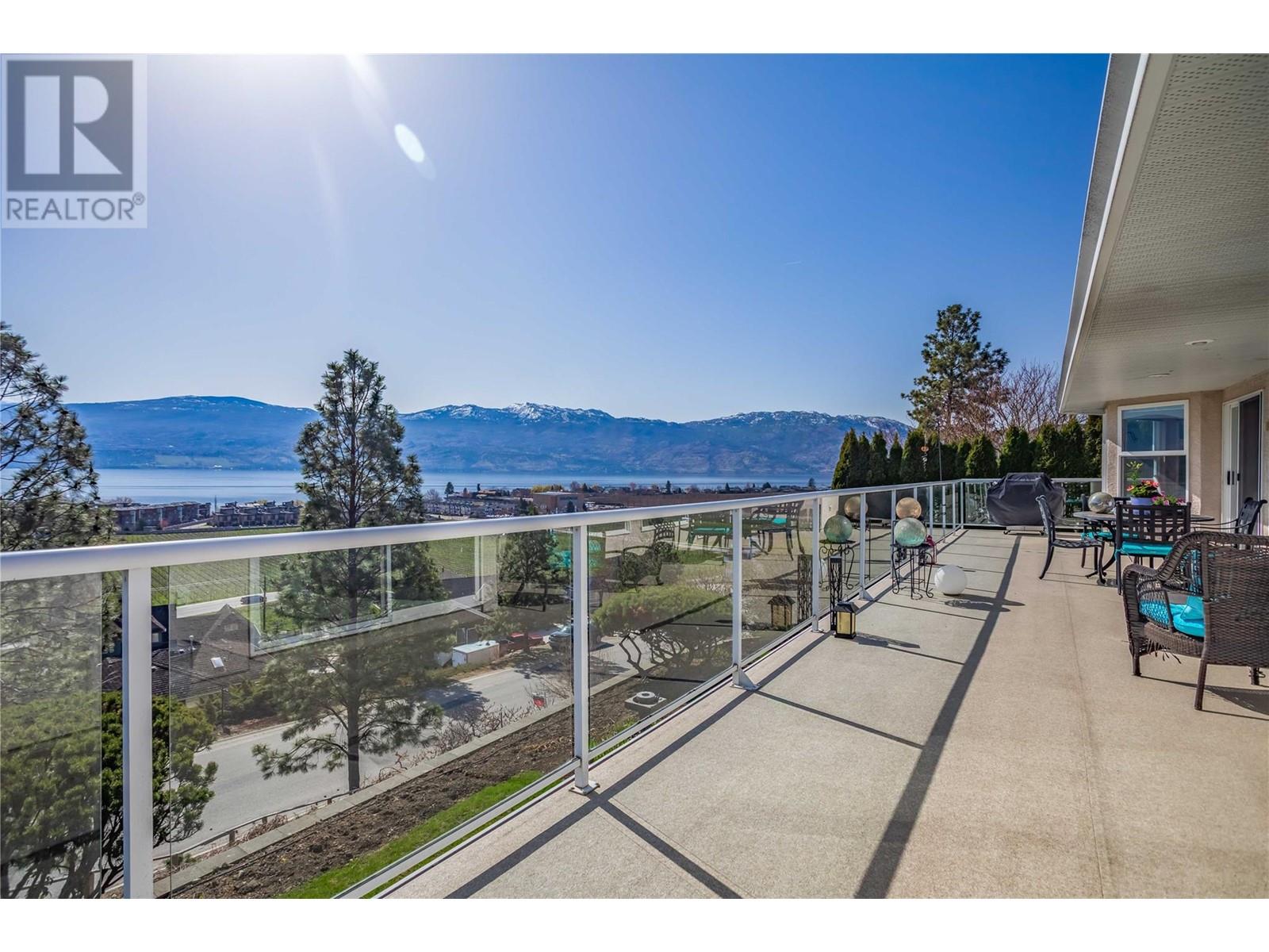  3576 Apple Way Boulevard, West Kelowna