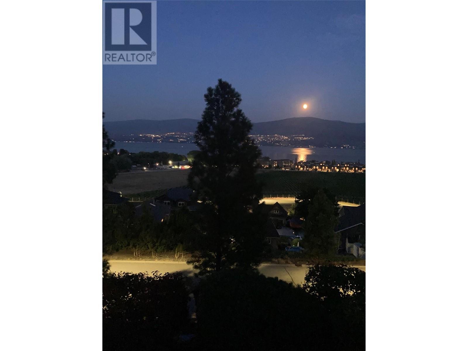  3576 Apple Way Boulevard, West Kelowna