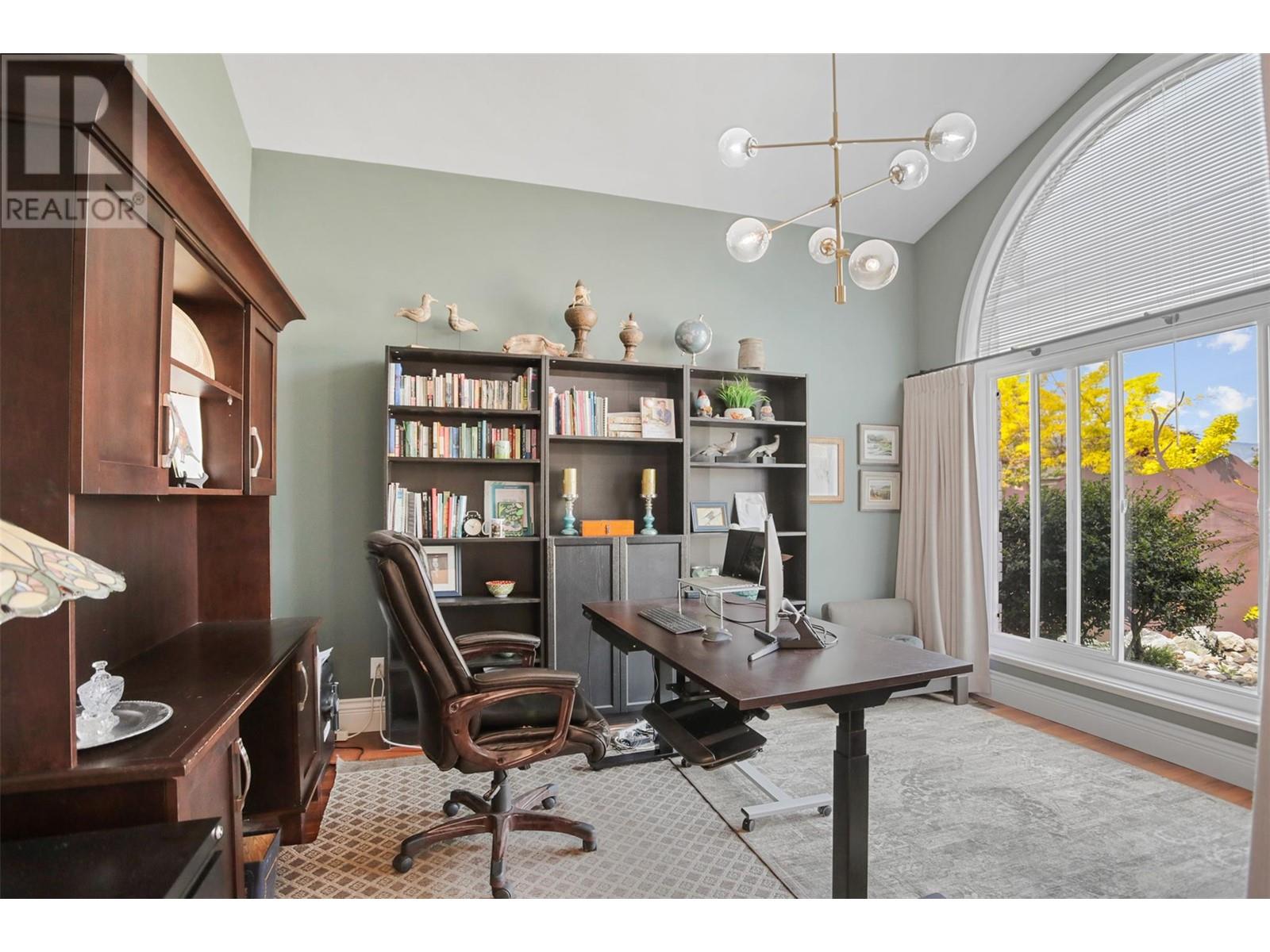  2153 Breckenridge Court, Kelowna