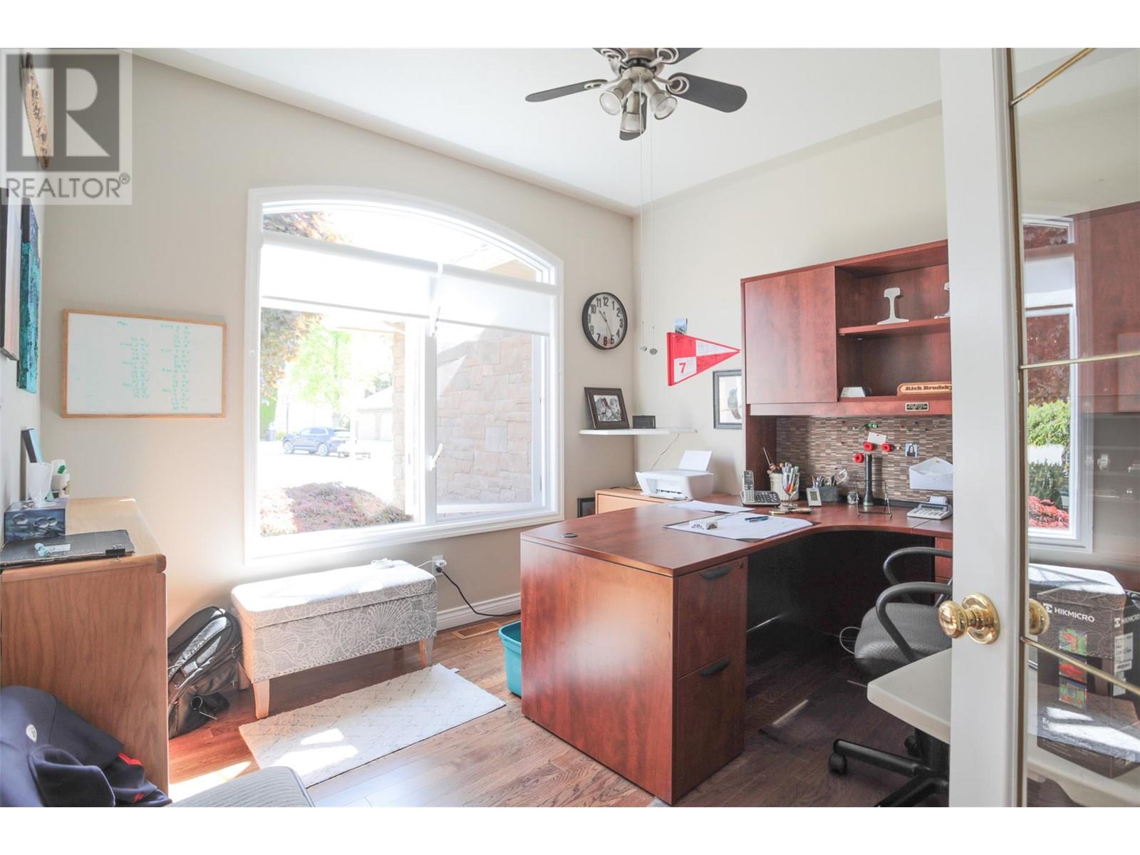 2072 Lillooet Court, Kelowna
