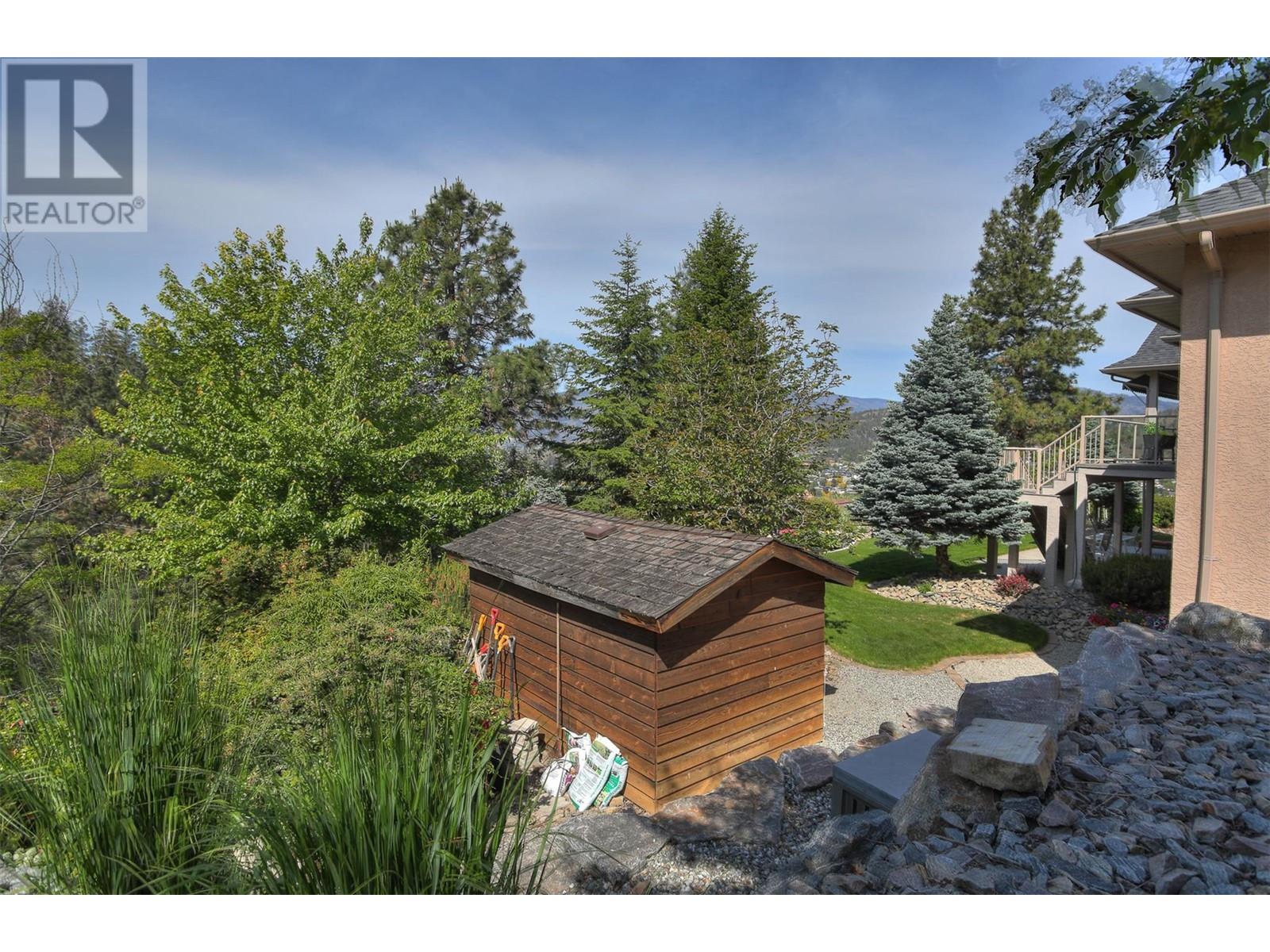  2072 Lillooet Court, Kelowna