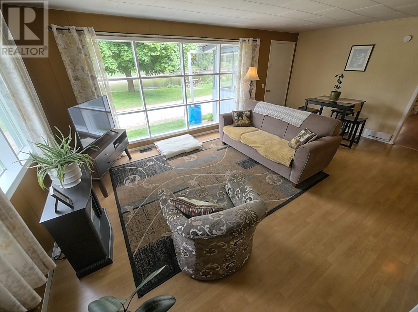 10000 North Fork Road - 4