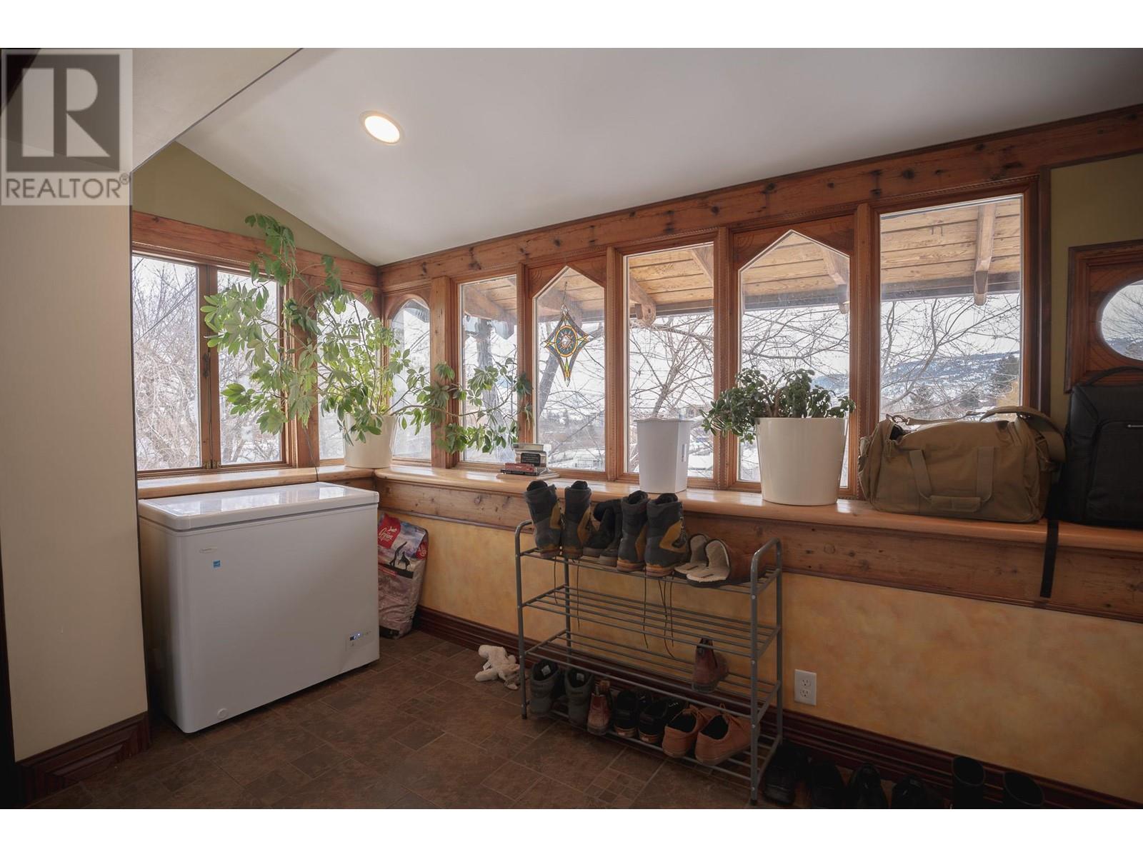 Photo 11 of 299 Seymour Street W, Kamloops BC